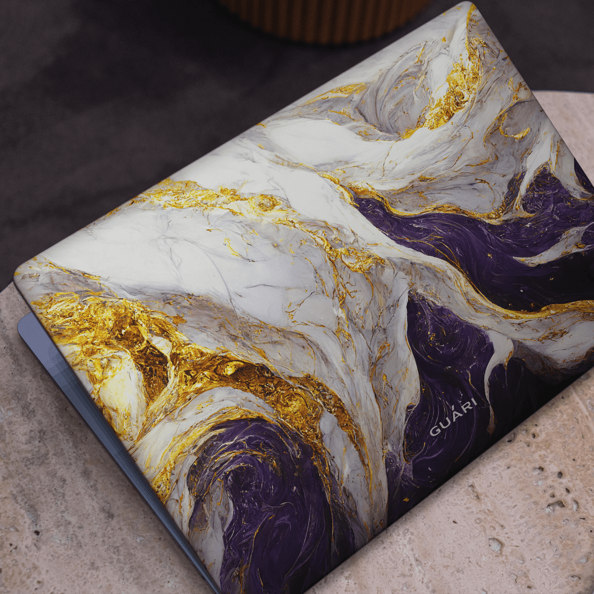 TIMELESS ELEGANCE MACBOOK CASE