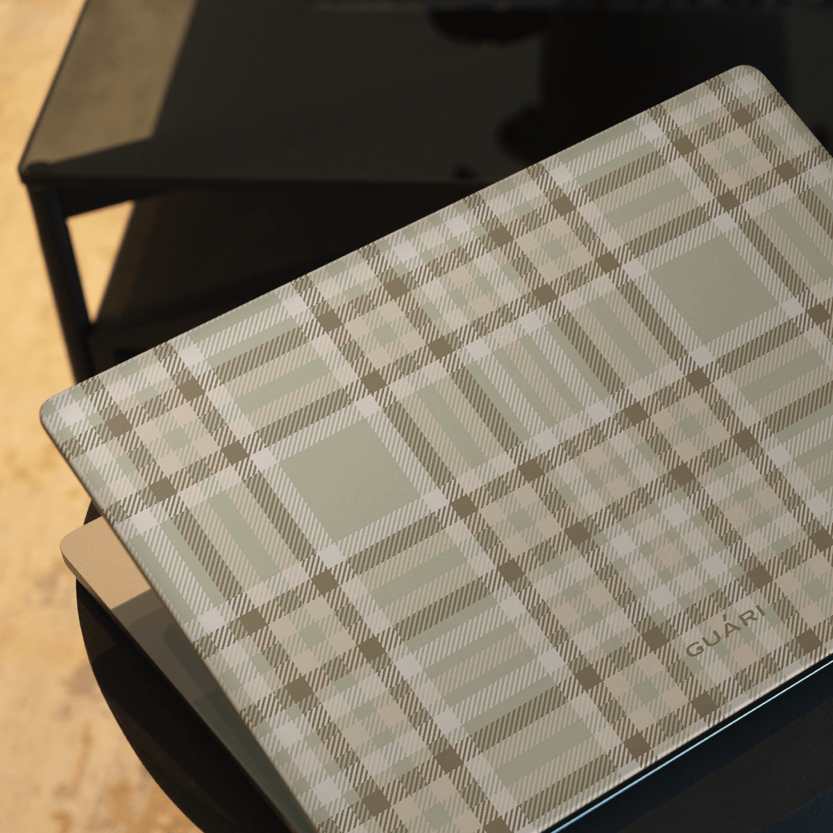 VANILLE RIVIERA MACBOOK CASE