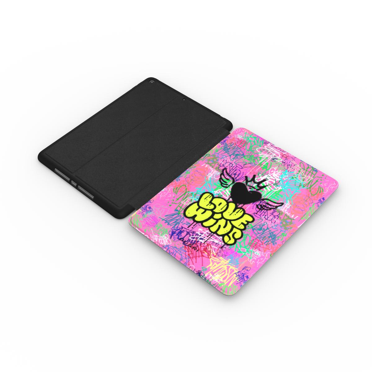 LOVE QUEEN IPAD CASE